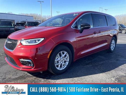 2025 Chrysler Pacifica Select