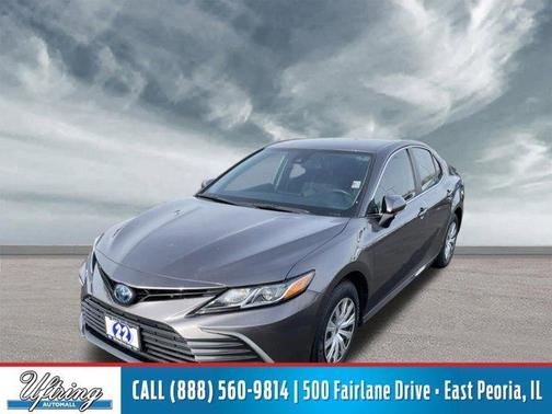 2022 Toyota Camry Hybrid LE