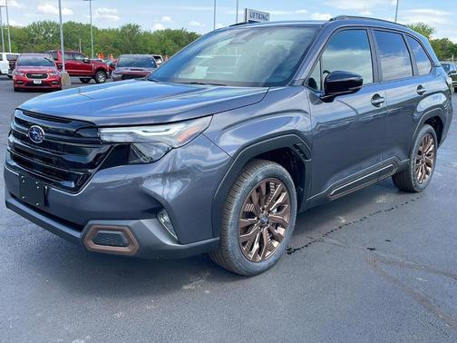 Magnetite Gray Metallic 2026 Subaru Forester Sport