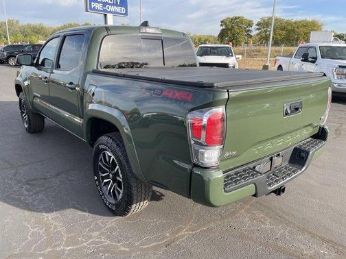 2022 Toyota Tacoma SR