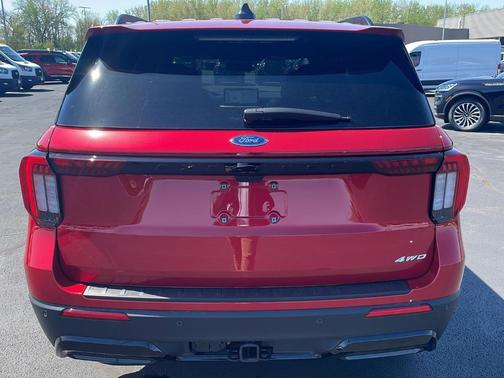 Rapid Red Metallic Tinted Clearcoat 2026 Ford Explorer ST-Line