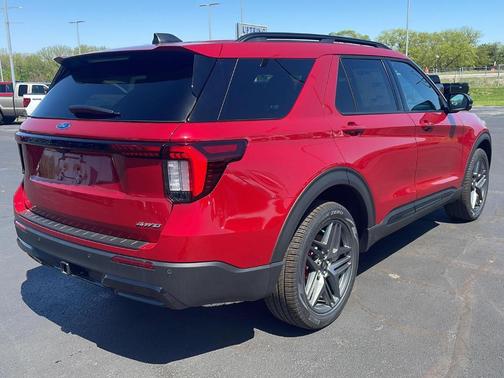 Rapid Red Metallic Tinted Clearcoat 2026 Ford Explorer ST-Line