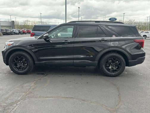 Agate Black 2022 Ford Explorer Timberline