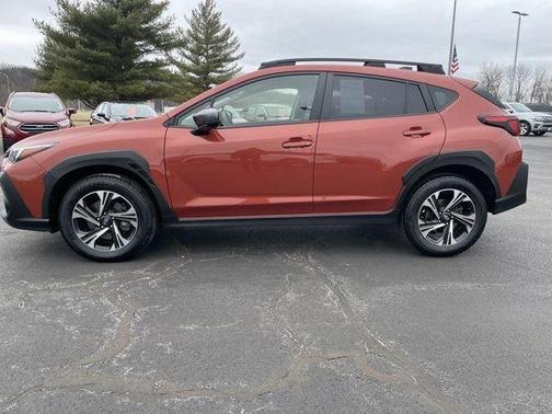 Sun Blaze Pearl 2024 Subaru Crosstrek Premium
