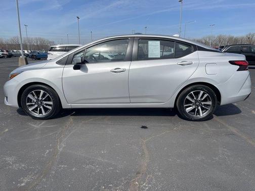 2025 Nissan Versa 1.6 SV