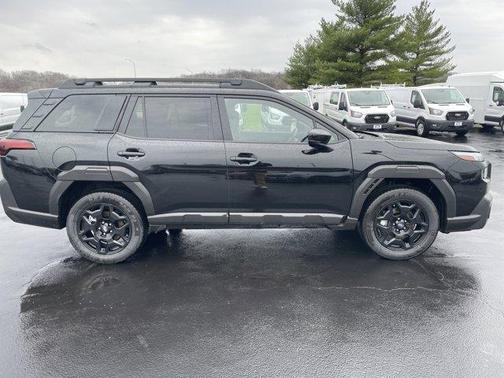 Crystal Black Pearl 2026 Subaru Outback Limited