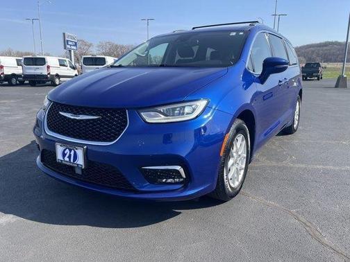 2021 Chrysler Pacifica Touring-L