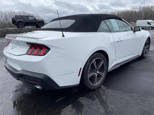 Oxford White 2024 Ford Mustang EcoBoost