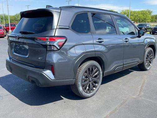 Magnetite Gray Metallic 2026 Subaru Forester Sport