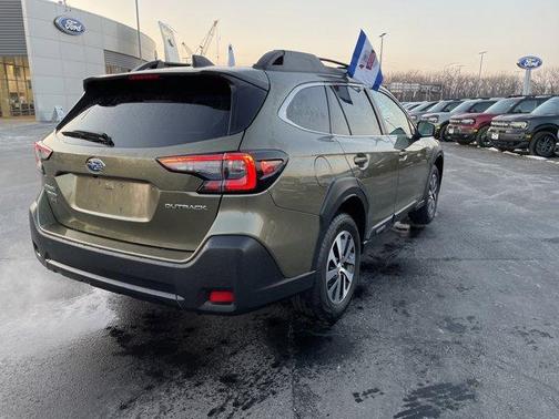 2025 Subaru Outback Premium