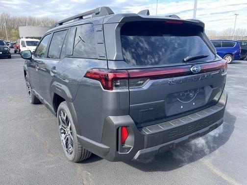 Magnetite Gray Metallic 2026 Subaru Outback Touring XT