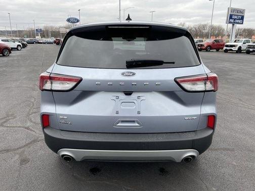 Ice Blue 2022 Ford Escape SE