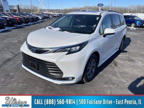 2024 Toyota Sienna XLE