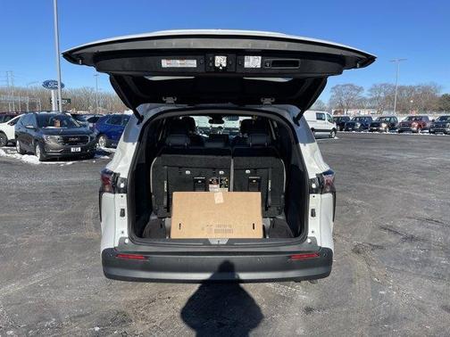 2024 Toyota Sienna XLE