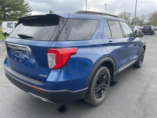 Atlas Blue 2022 Ford Explorer XLT