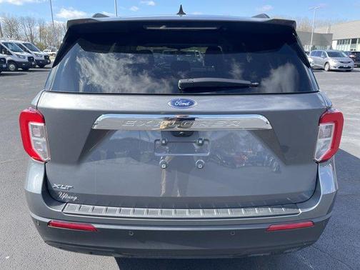 Carbonized Gray Metallic 2024 Ford Explorer XLT