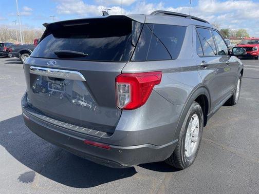 Carbonized Gray Metallic 2024 Ford Explorer XLT
