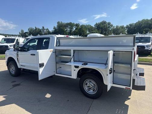 2025 Ford F-350
