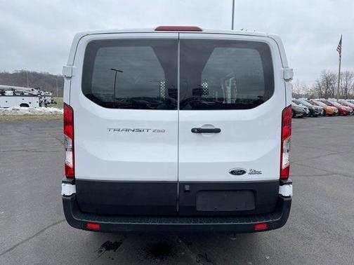 2024 Ford Transit-250 