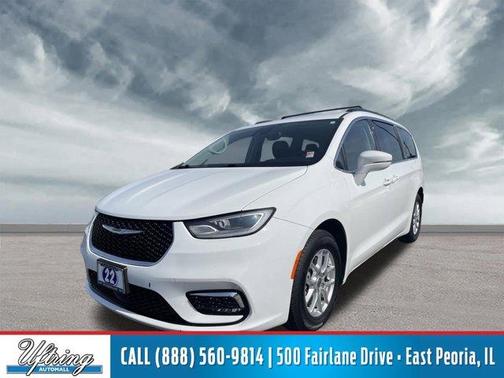 2022 Chrysler Pacifica Touring-L