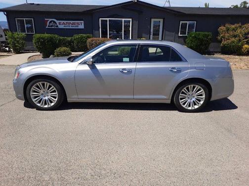 2014 Chrysler 300C Base