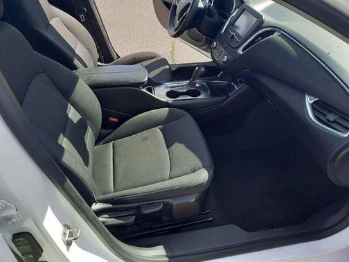 2016 Chevrolet Malibu 1LT