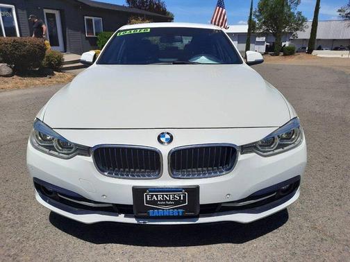 2018 BMW 330e iPerformance