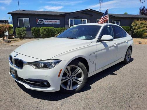 2018 BMW 330e iPerformance