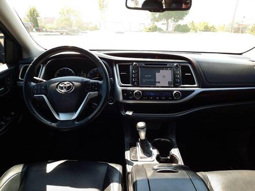 2016 Toyota Highlander Limited