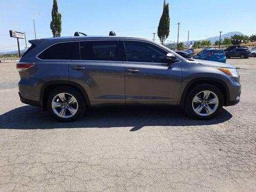 2016 Toyota Highlander Limited