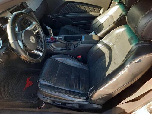 2014 Ford Mustang V6