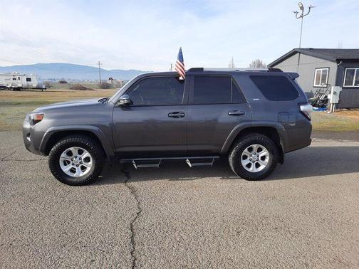 2019 Toyota 4Runner SR5