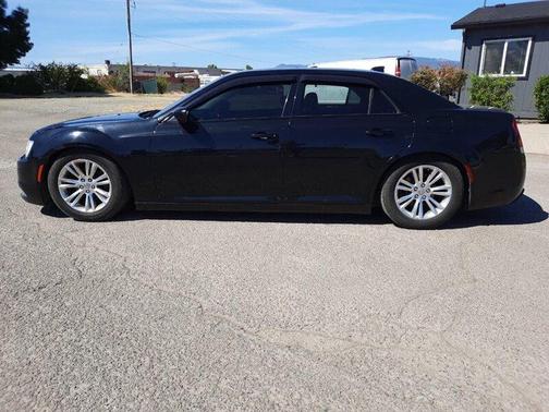 2016 Chrysler 300C Base