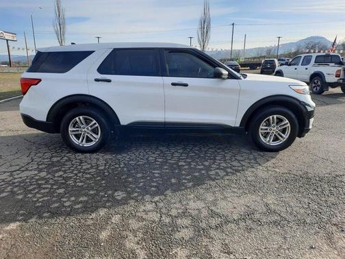 2021 Ford Explorer Base
