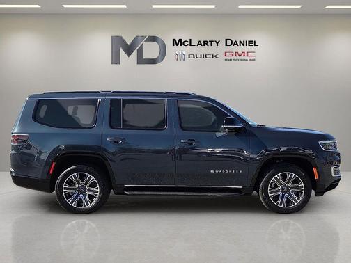 2025 Jeep Wagoneer 4x4