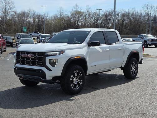 2025 GMC Canyon AT4