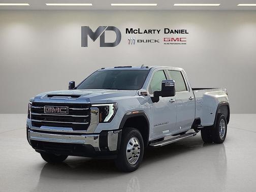 2026 GMC Sierra 3500 SLT