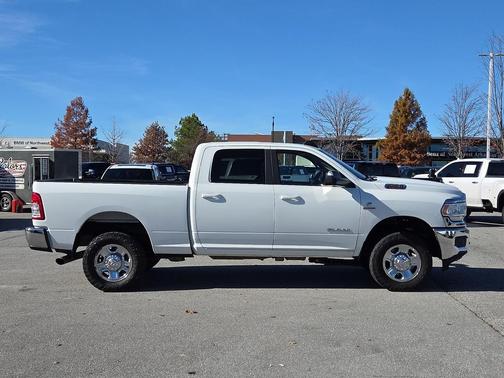 2020 RAM 2500 Big Horn Crew Cab 4X4 6'4' Box