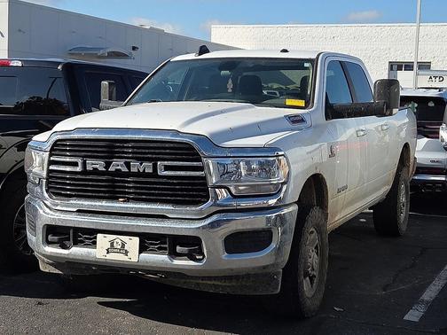 2020 RAM 2500 Big Horn Crew Cab 4X4 6'4' Box