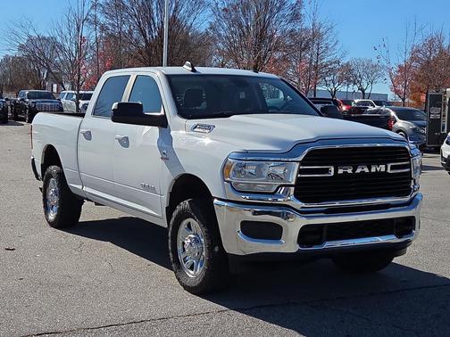 2020 RAM 2500 Big Horn Crew Cab 4X4 6'4' Box