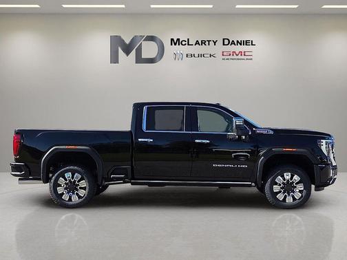 2026 GMC Sierra 3500 Denali