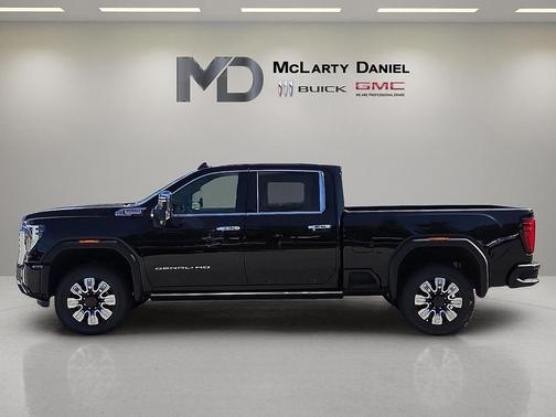 2026 GMC Sierra 3500 Denali