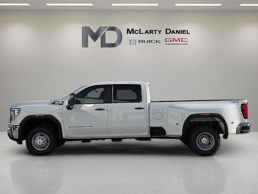 2026 GMC Sierra 3500 Base