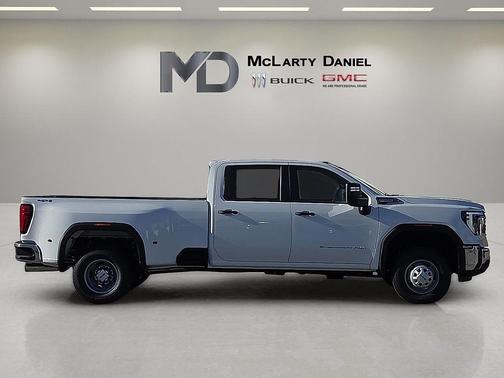 2026 GMC Sierra 3500 Base