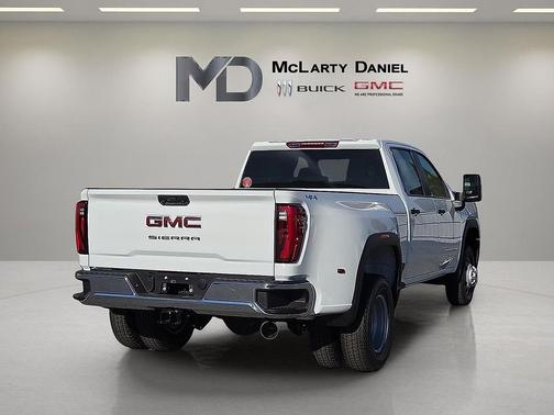 2026 GMC Sierra 3500 Base