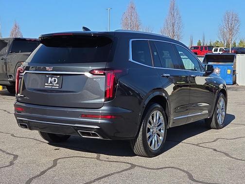 2022 Cadillac XT6 Premium Luxury AWD