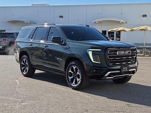 2025 GMC Yukon 4WD AT4