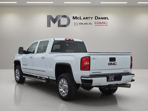 Summit White 2019 GMC Sierra 2500 Denali