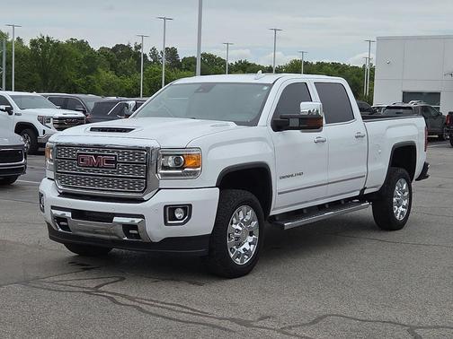Summit White 2019 GMC Sierra 2500 Denali