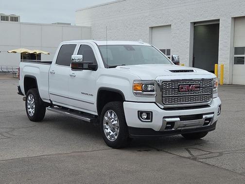 Summit White 2019 GMC Sierra 2500 Denali